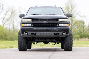 GMC Yukon Suspension Lift Kit - Rough Country - 6 Inch Lift | V2 | NTD - '00-'06